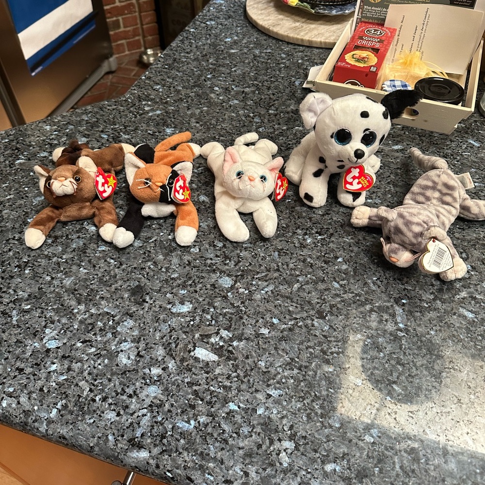 Ty Beanie Babies Pounce Cat Plush
